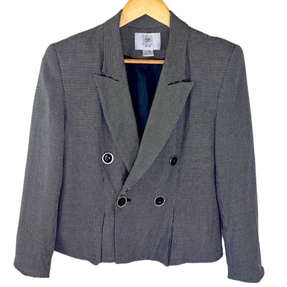 Vintage 80s/90s era cropped blazer black and white check with detailed buttons